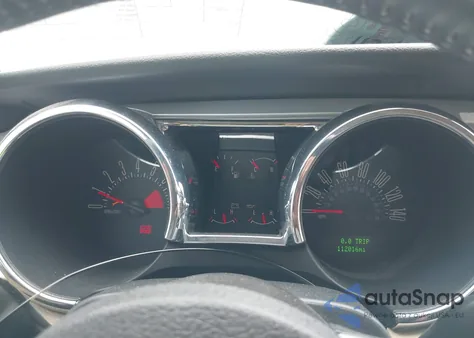 2007 Ford Mustang z USA, uszkodzony, nr VIN 1ZVHT82H675338024